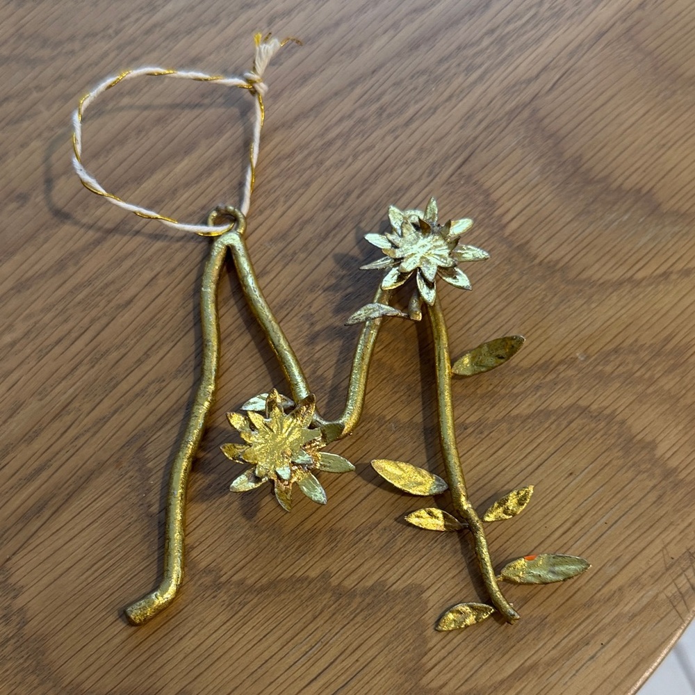 Anthropologie Gold Floral Letter Ornament M Budding Monogram SOLD OUT